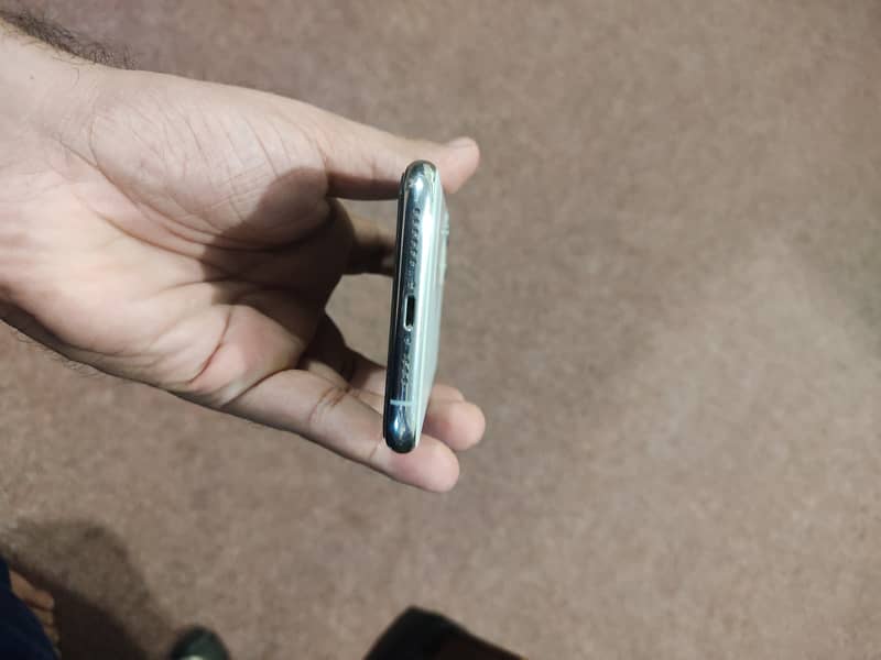 I want to sale my IPhone 11pro 256gb 3