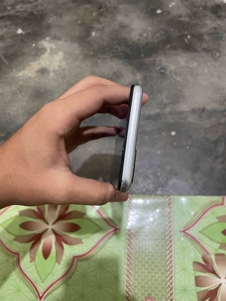 Oppo a16 pta prove with box and charger 3