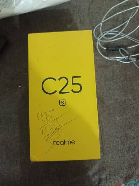 realme c25s 4/128 3