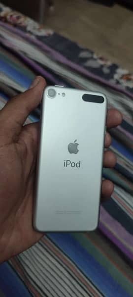 ipod touch (7 gen 32gb) 0