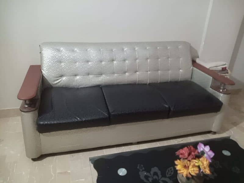 7 seater sofa set with centre table 3