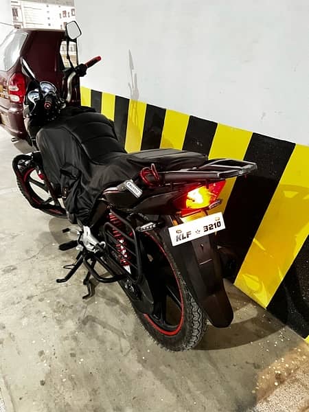 HONDA CB150f 2018 1