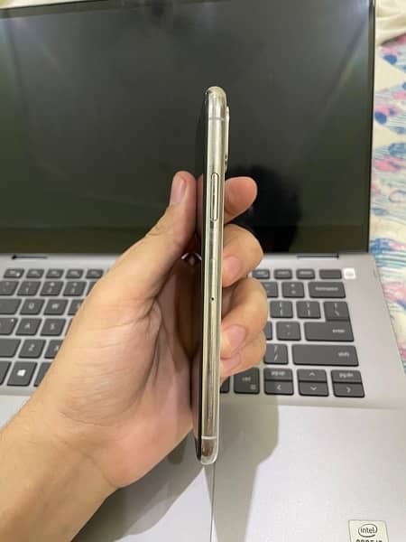 iPhone xs pta approved 3