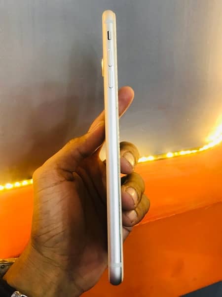 iPhone 8plus white colour 3