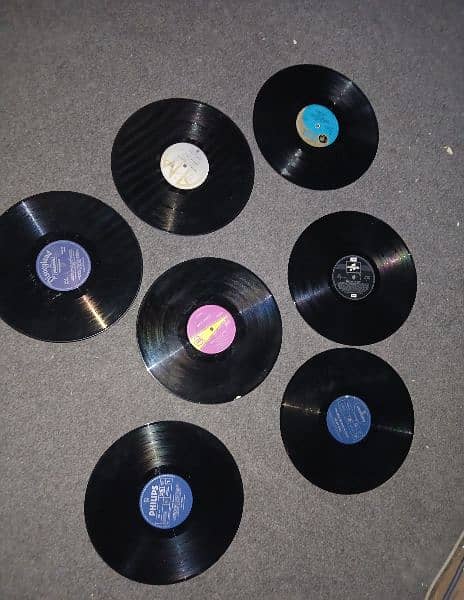 Vintage Vinyl Records | Antique | Gramophone 1