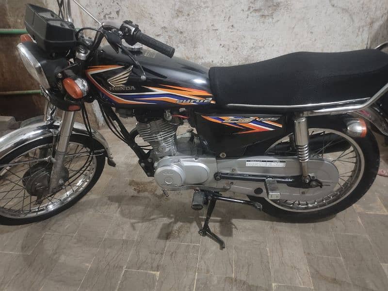 Honda 125 hyd no 8