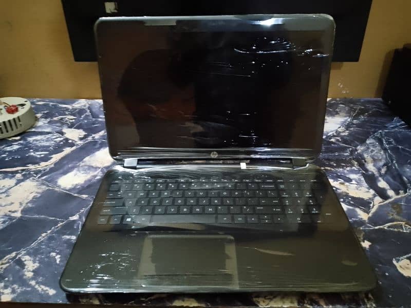 HP  Notebook 4