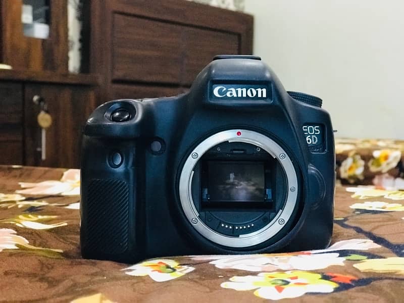 canon 6d with accessories 7