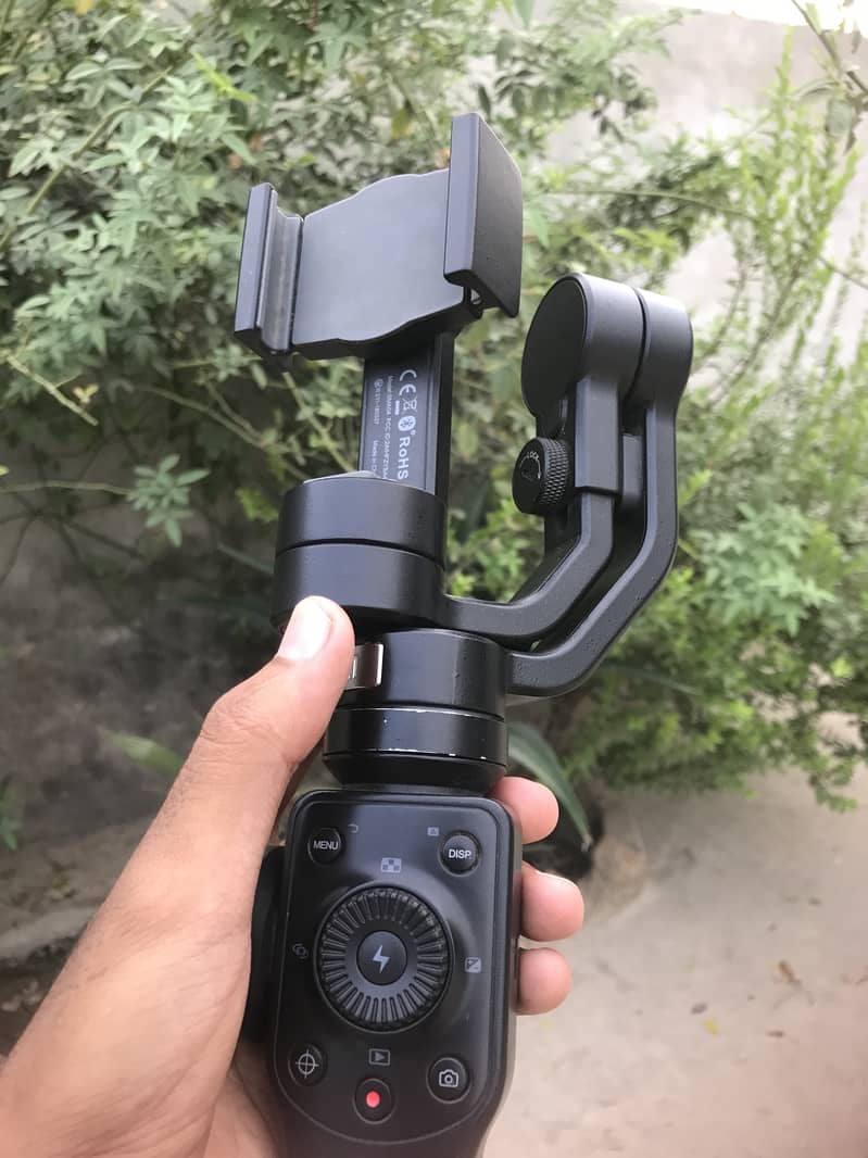 Zhiyun Smooth 4 Gimble 1