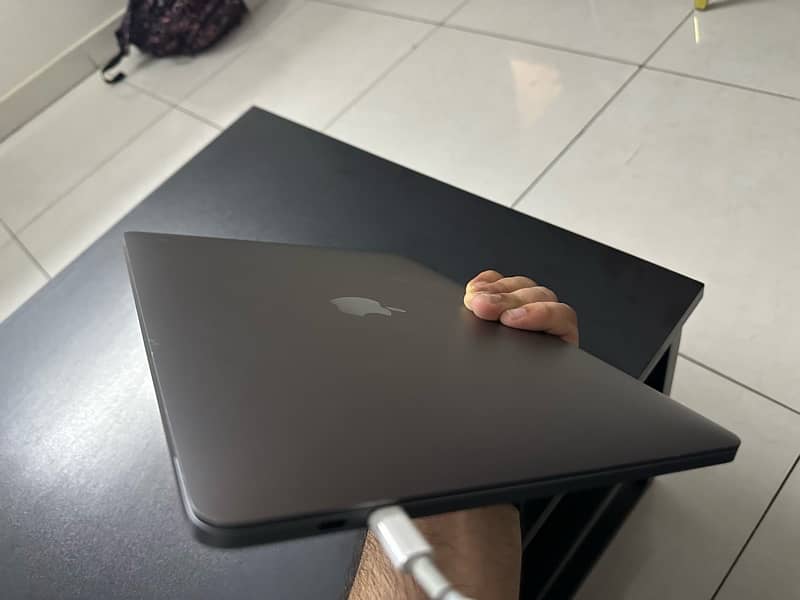 MacBook Pro M1 2020 8gb Ram 256 gb SSD Grey Color 1