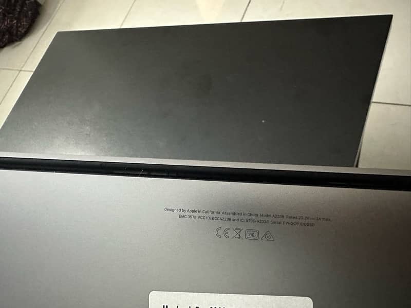 MacBook Pro M1 2020 8gb Ram 256 gb SSD Grey Color 4