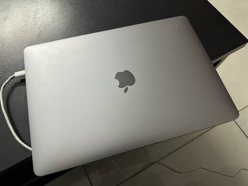 MacBook Pro M1 2020 8gb Ram 256 gb SSD Grey Color 5