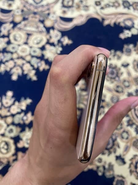 iphone xs max 256gb pta approved golden 4