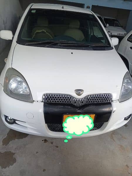 Toyota Vitz 2000 2