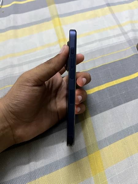 15 pro 256 GB Factory Unlock Blue titanium 6