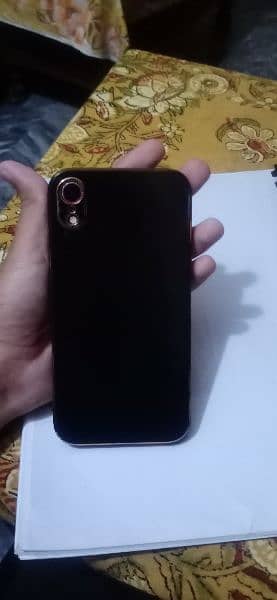 iphone XR non PTA back broken, front Ok 0