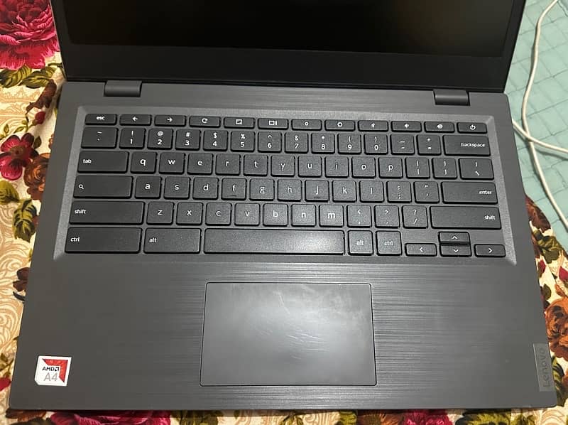 Lenovo Chromebook 14e, 4/32 GB 1