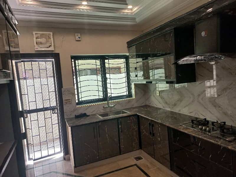 5 marla outclass 3bed double story house in wapda town G-4 block 3