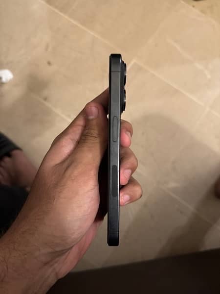 Iphone 15 Pro 256 gb JV Non Pta 4