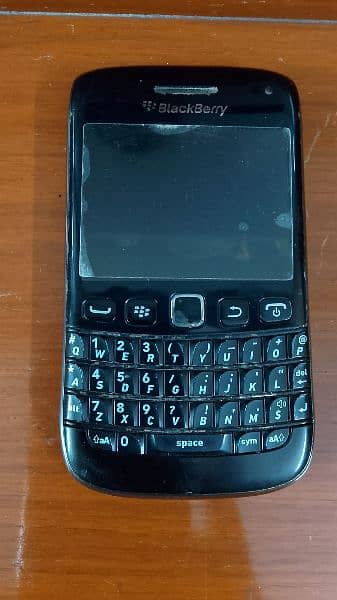 BlackBerry 9790 Touch & Type 0