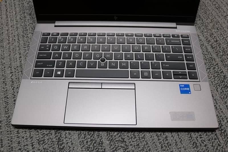 Hp ZBook Firefly 14 g8 i5 11th Generation 4