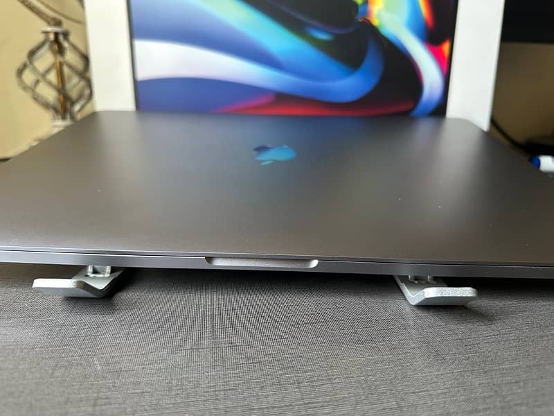 Mac Book pro 16” 2019 | 64gb/2tb | Top Of The Line 3