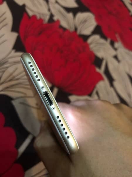 iPhone 7 genuine (128 gb) 2