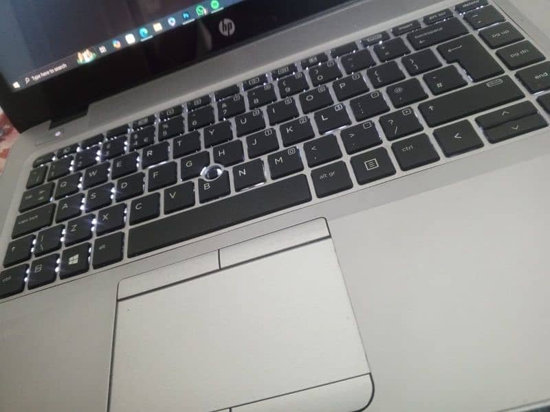 HP Elitebook i5 7th gen Touch screen 5