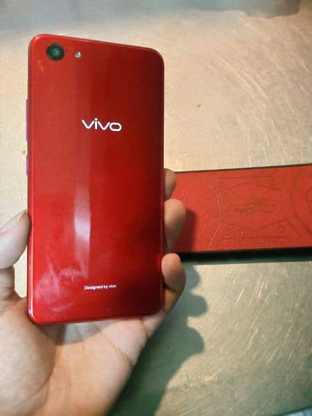 assalamu alaikum I am selling mobile vivo y83 6/128gb 1