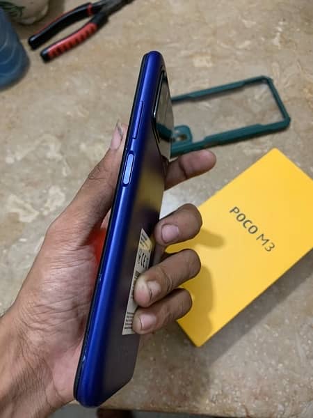 poco M3 6/128GB 6000mh battery with box all ok 3