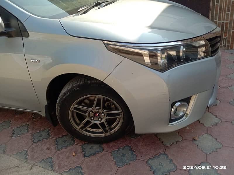 Toyota Corolla GLI 2015 | O 345-855 1767 . | GENIUNE PAINT 3