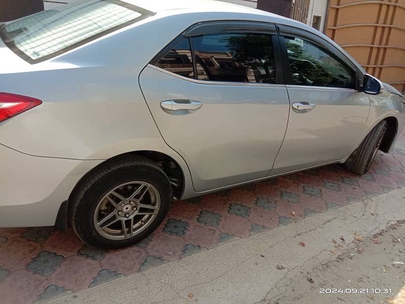 Toyota Corolla GLI 2015 | O 345-855 1767 . | GENIUNE PAINT 4