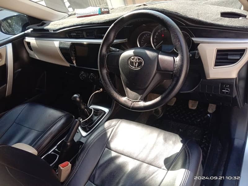 Toyota Corolla GLI 2015 | O 345-855 1767 . | GENIUNE PAINT 7