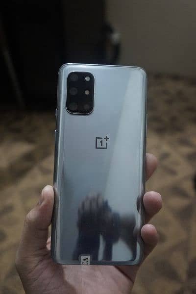 OnePlus 8T "Read Ad Careful" 2