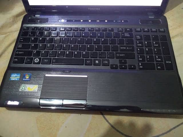 Used Toshiba laptop 1