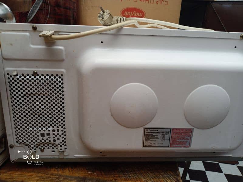 Dawlance microwave oven for urgent sale 1