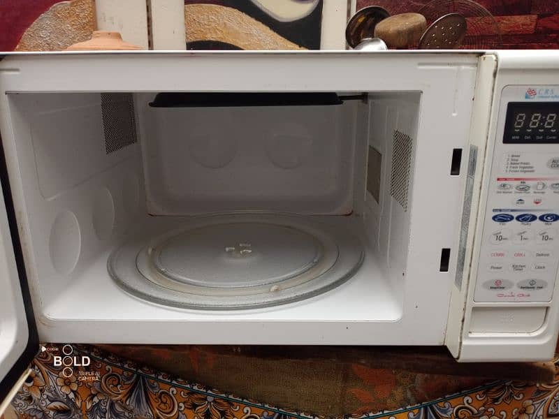 Dawlance microwave oven for urgent sale 2