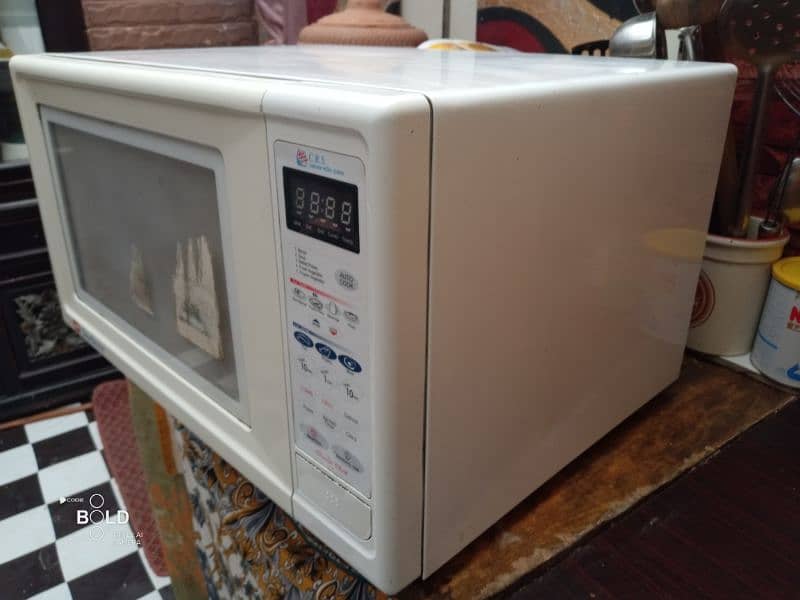 Dawlance microwave oven for urgent sale 5