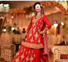 bridal lehnga with jewellery set and bangles