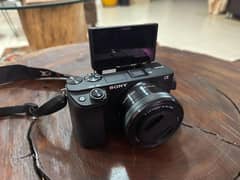 Sony A6400 with Kit Lens FOR SALE