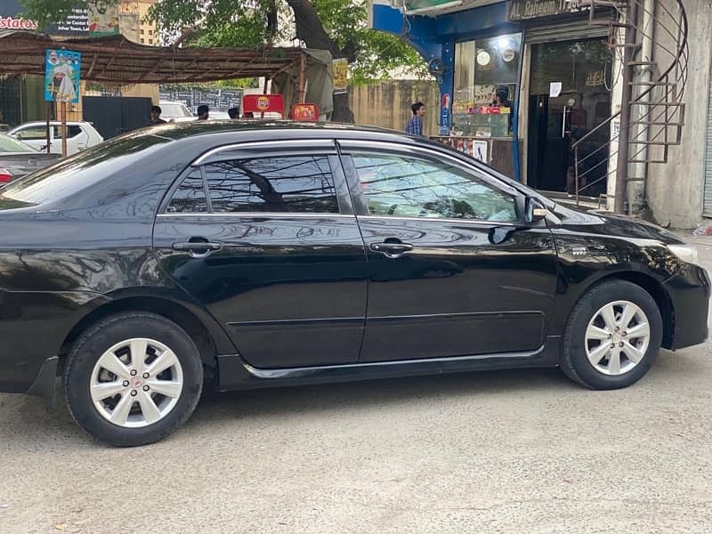 Toyota Corolla Altis 2011 sr 10