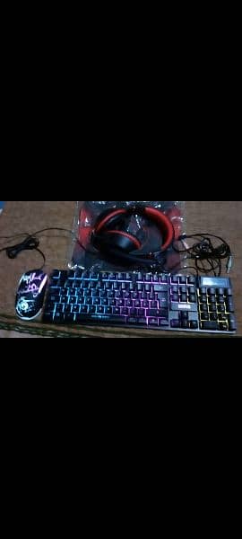 RGB GAMING KEYBOARD CM409 4