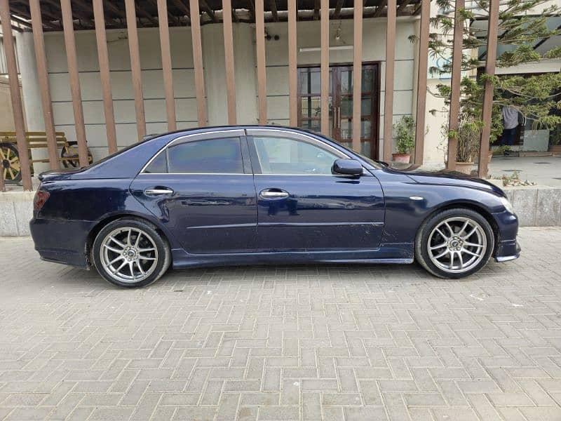 Toyota Mark X 2005 1