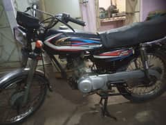 ok bike black color 1st owner 0