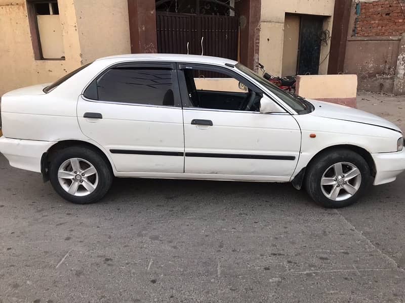 Suzuki Baleno 2000 13