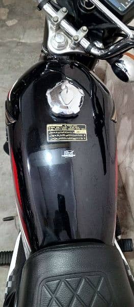 Honda CG 125 2024 model First owner Karachi num 03100206928 8