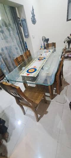 Dining table for sale