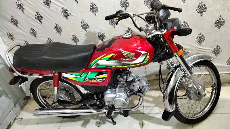 HONDA CD 70 2022 K October ki hai urgent sale 3