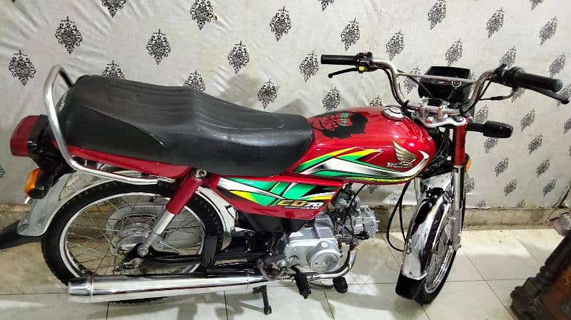 HONDA CD 70 2022 K October ki hai urgent sale 6