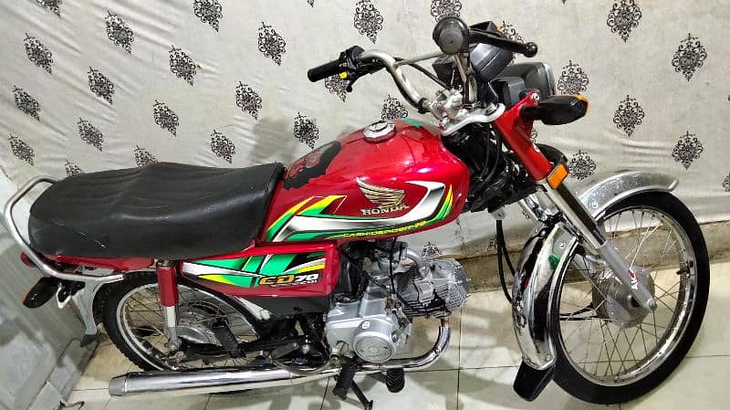 HONDA CD 70 2022 K October ki hai urgent sale 10